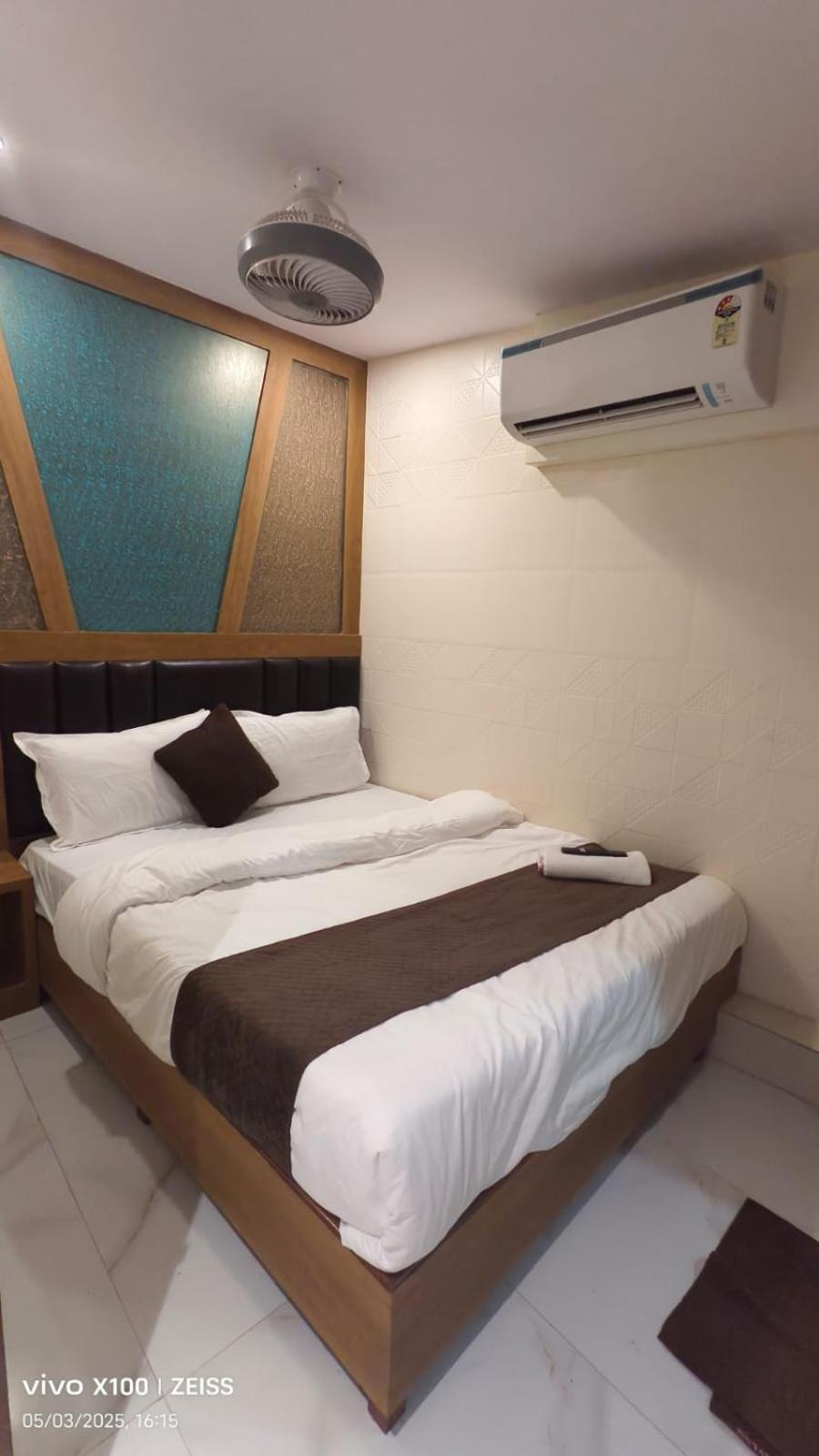 Hotel Crest Inn - Mumbai, Mumbai